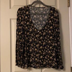 American Eagle Button Down Top